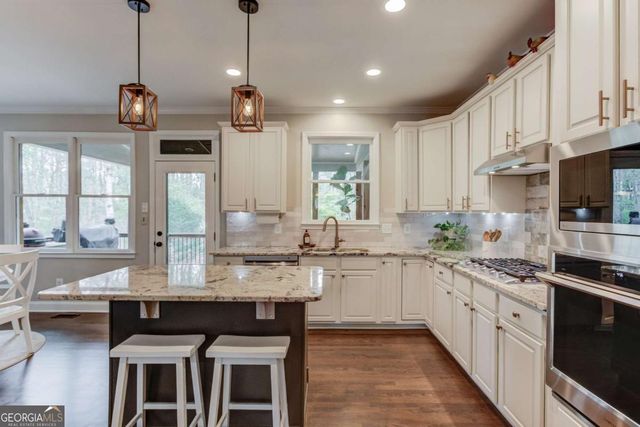 5043 Heartland Trail, Hoschton, GA 30548