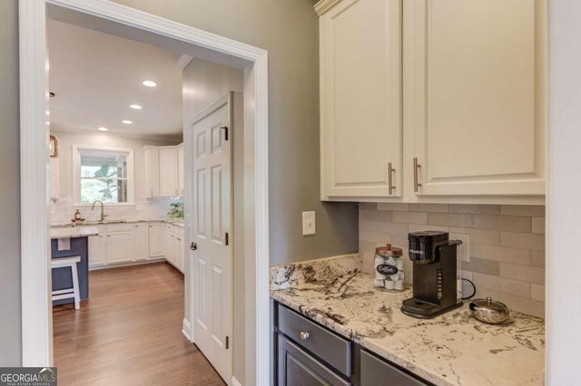 5043 Heartland Trail, Hoschton, GA 30548