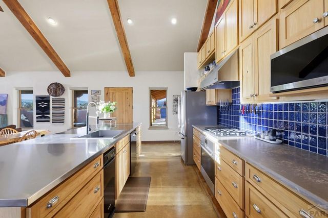 1534 7th St, Penrose, CO 81240