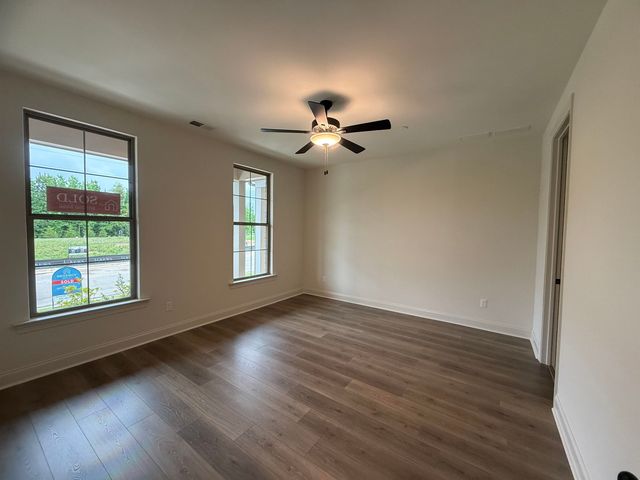 893 ALDWICK DR, Collierville, TN 38017