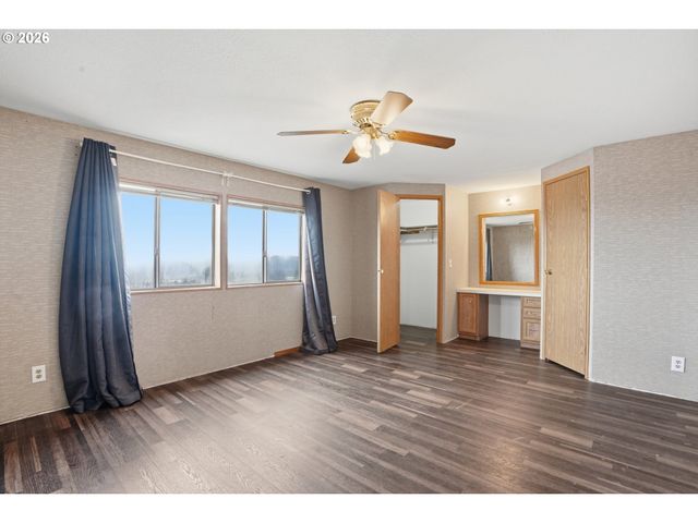 144 ANGELS Ln, Kalama, WA 98625