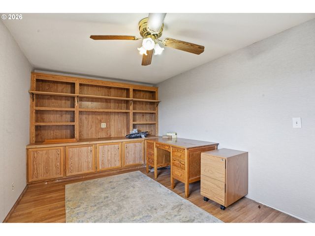 144 ANGELS Ln, Kalama, WA 98625