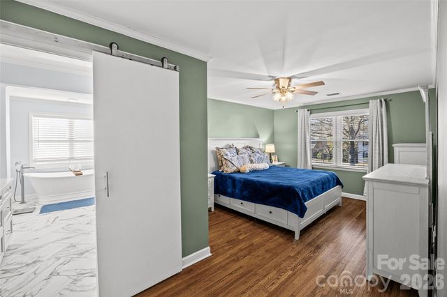 1217 Old Farm Road, Charlotte, NC 28226