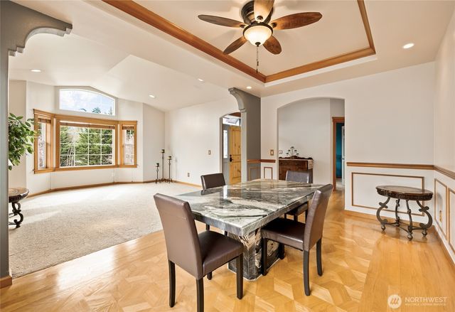 1140 Matterhorn Loop, Camano Island, WA 98282