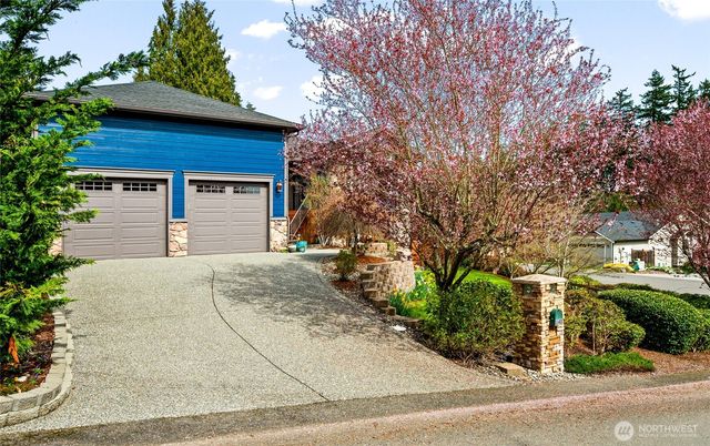 1140 Matterhorn Loop, Camano Island, WA 98282