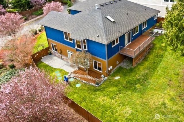 1140 Matterhorn Loop, Camano Island, WA 98282