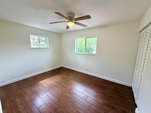 2811 NW 8th Street, Pompano Beach, FL 33069