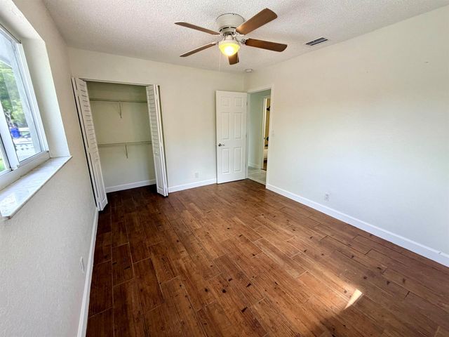 2811 NW 8th Street, Pompano Beach, FL 33069