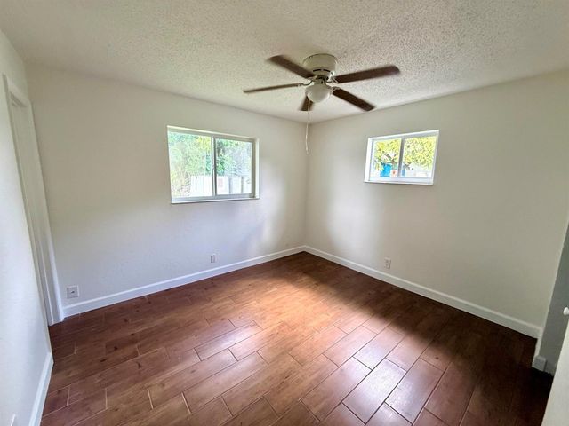 2811 NW 8th Street, Pompano Beach, FL 33069