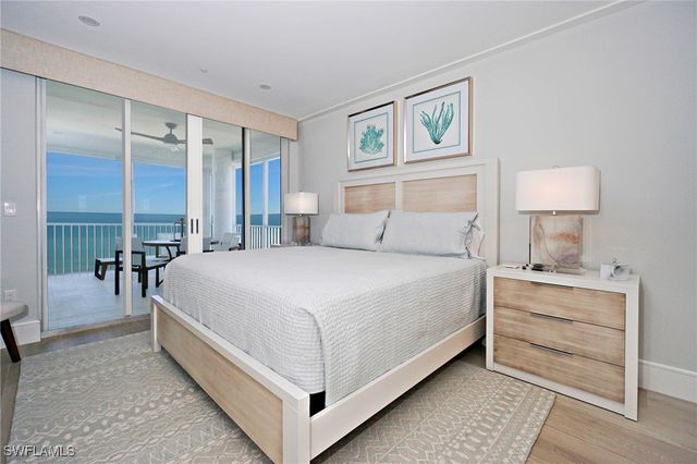 9577 Gulf Shore DR 804, Naples, FL 34108