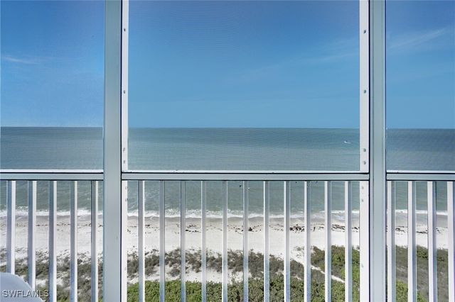 9577 Gulf Shore DR 804, Naples, FL 34108