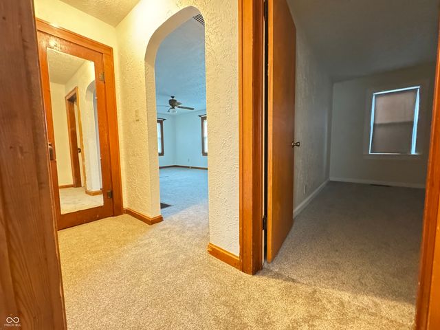 302 Schepman, Seymour, IN 47274