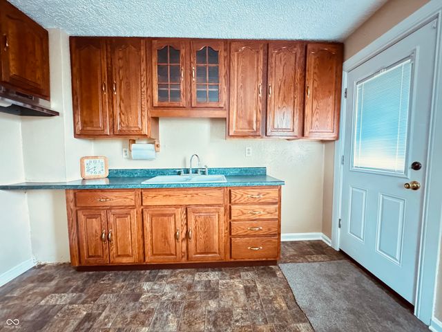 302 Schepman, Seymour, IN 47274