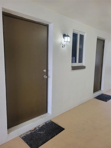 600 S Luna Court 29, Hollywood, FL 33021