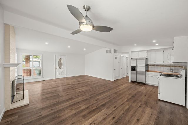 4829 Saint Lynn Ln, Carmichael, CA 95608