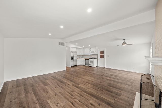 4829 Saint Lynn Ln, Carmichael, CA 95608