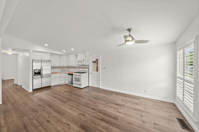 4829 Saint Lynn Ln, Carmichael, CA 95608