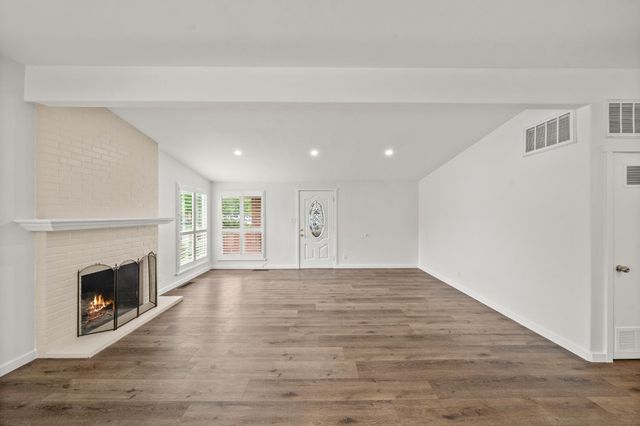 4829 Saint Lynn Ln, Carmichael, CA 95608