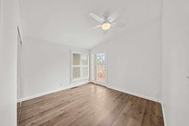 4829 Saint Lynn Ln, Carmichael, CA 95608