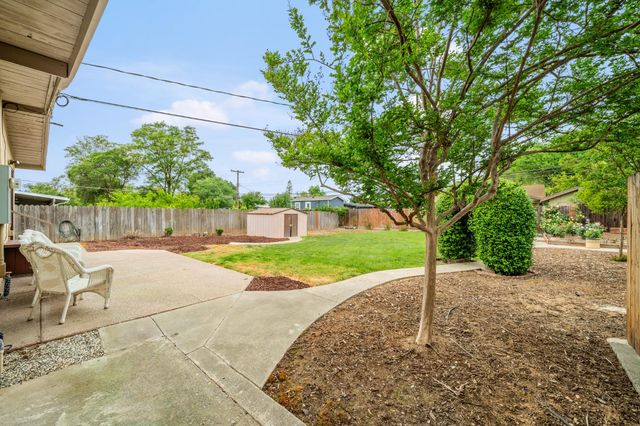 4829 Saint Lynn Ln, Carmichael, CA 95608