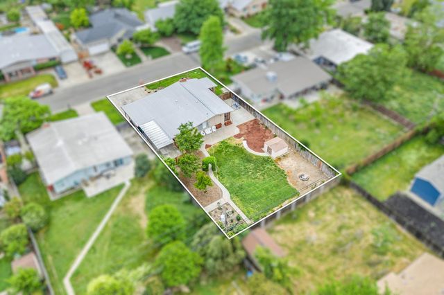 4829 Saint Lynn Ln, Carmichael, CA 95608