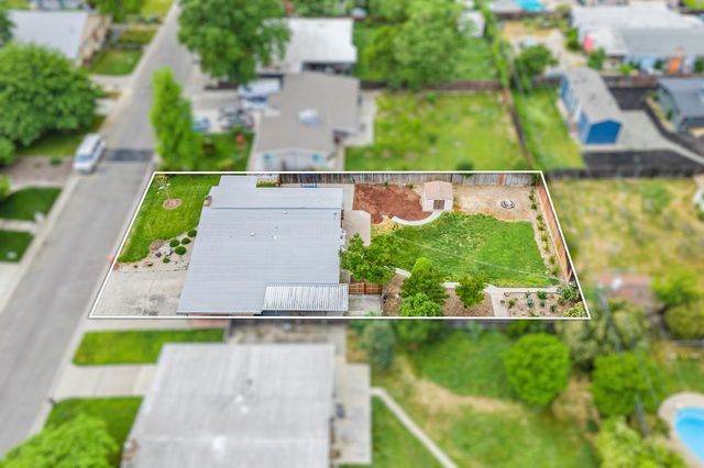 4829 Saint Lynn Ln, Carmichael, CA 95608