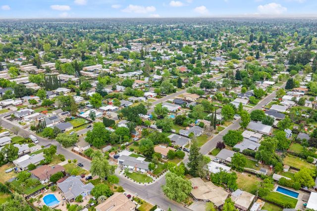 4829 Saint Lynn Ln, Carmichael, CA 95608