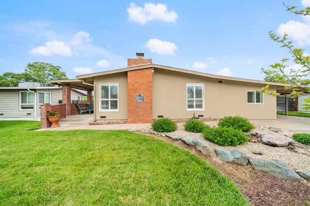 4829 Saint Lynn Ln, Carmichael, CA 95608