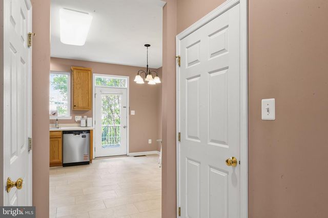 24997 RIDING CENTER DR, South Riding, VA 20152