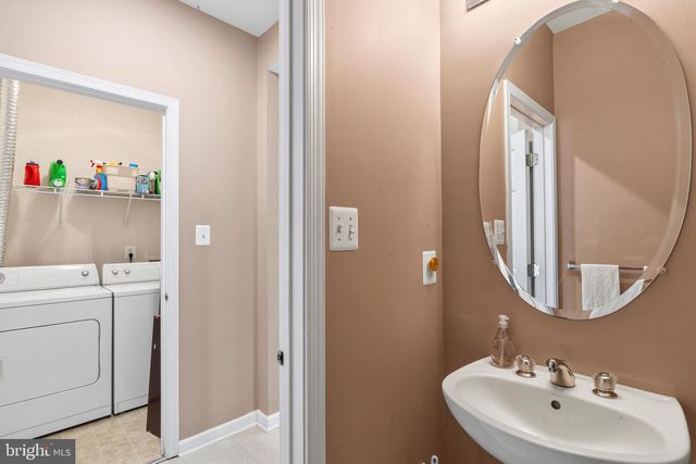 24997 RIDING CENTER DR, South Riding, VA 20152
