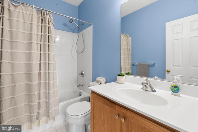 24997 RIDING CENTER DR, South Riding, VA 20152