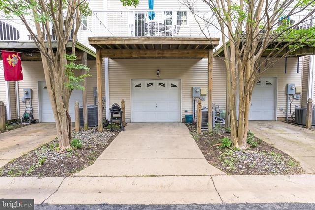 24997 RIDING CENTER DR, South Riding, VA 20152