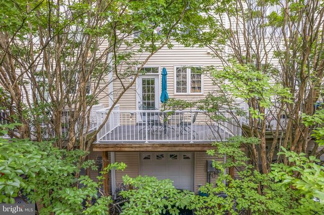 24997 RIDING CENTER DR, South Riding, VA 20152