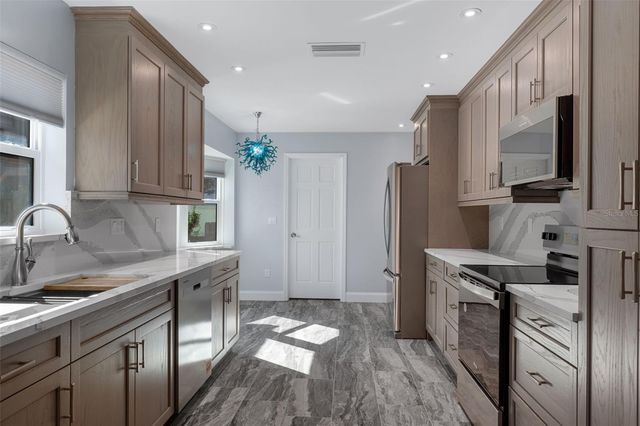 11870 W RIVERHAVEN DRIVE, Homosassa, FL 34448