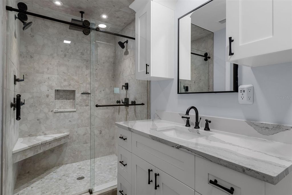 Image 17 of property listing at 11870 W RIVERHAVEN DRIVE, Homosassa, FL 34448