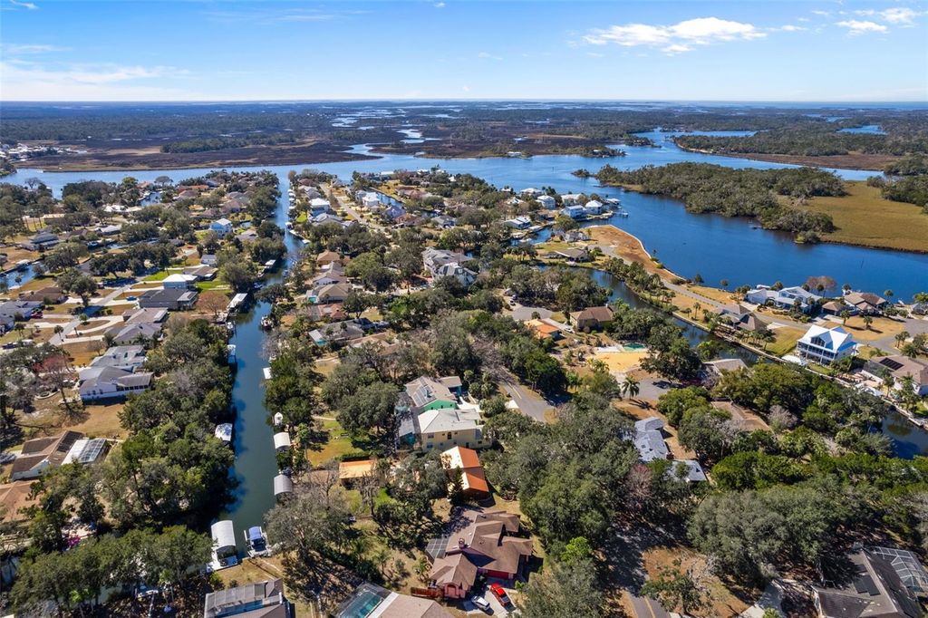 Image 31 of property listing at 11870 W RIVERHAVEN DRIVE, Homosassa, FL 34448