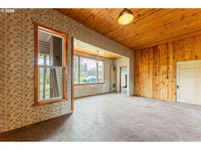 420 Halo Trail Rd, Yoncalla, OR 97499