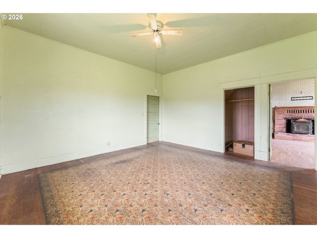 420 Halo Trail Rd, Yoncalla, OR 97499