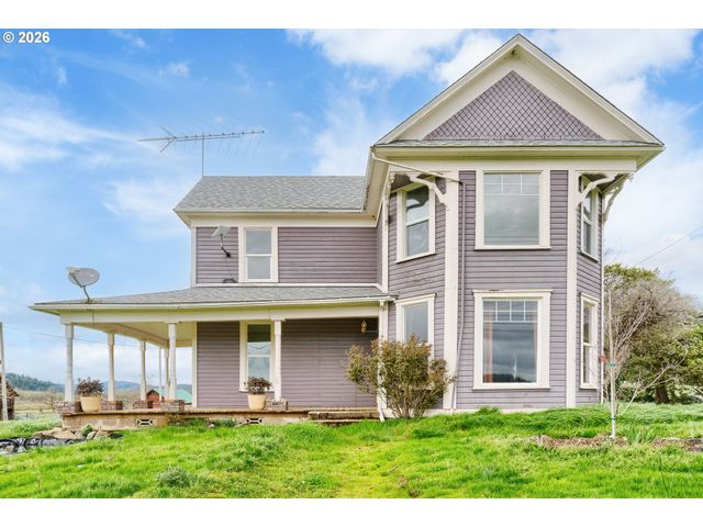 420 Halo Trail Rd, Yoncalla, OR 97499