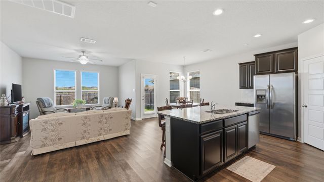 424 Agave Flats DR, New Braunfels, TX 78130