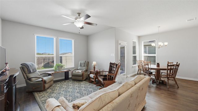 424 Agave Flats DR, New Braunfels, TX 78130