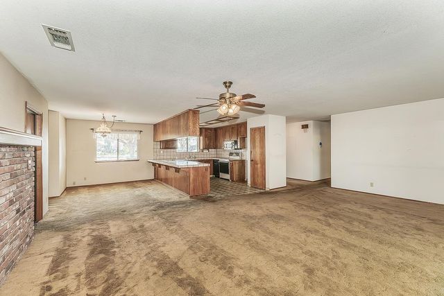 37303 Berkshire Drive, Madera, CA 93636