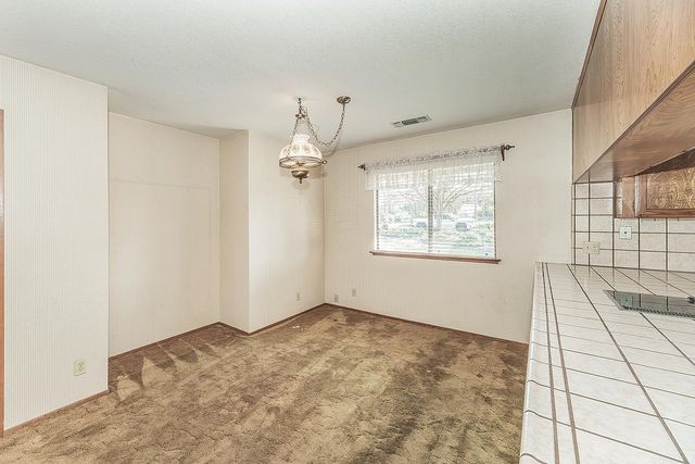 37303 Berkshire Drive, Madera, CA 93636