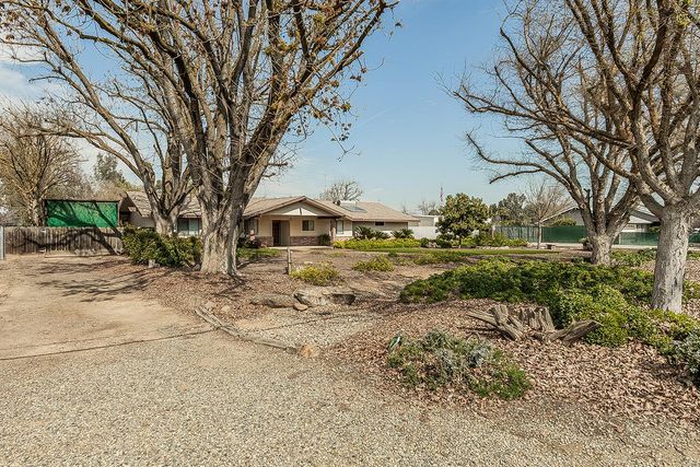 37303 Berkshire Drive, Madera, CA 93636