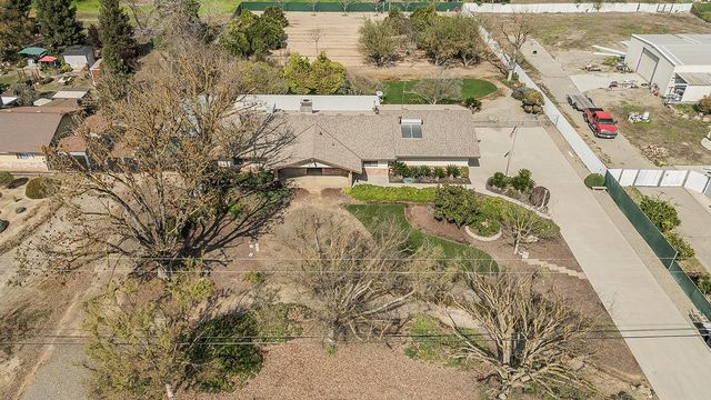 37303 Berkshire Drive, Madera, CA 93636