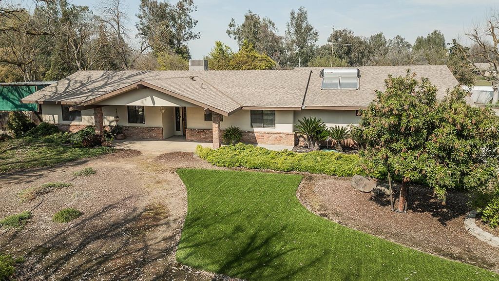 37303 Berkshire Drive, Madera, CA 93636