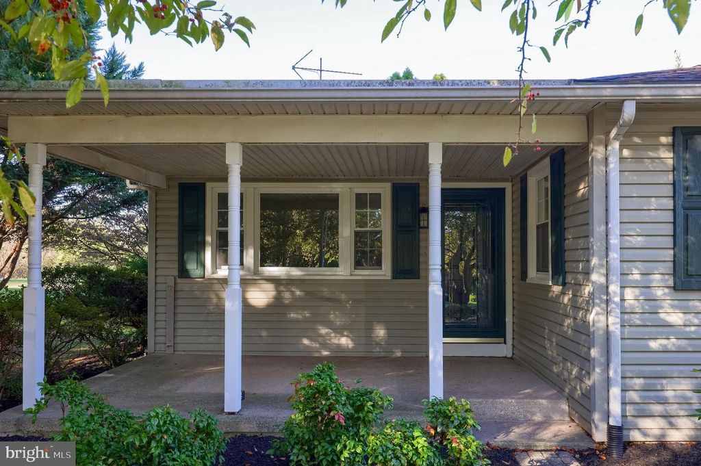 473 SHORT RD, Thomasville, PA 17364