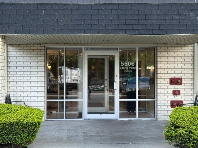 5506 LINCOLN Avenue A-525, Morton Grove, IL 60053