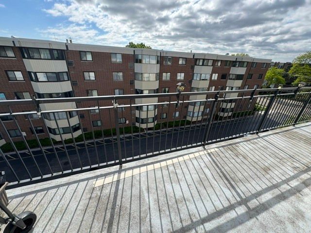 5506 LINCOLN Avenue A-525, Morton Grove, IL 60053
