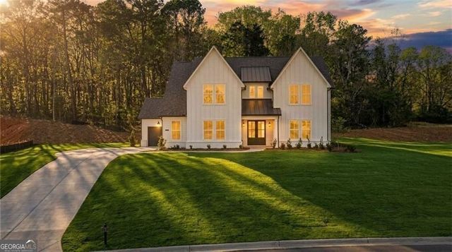 8320 Creekside Overlook Drive, Gainesville, GA 30506